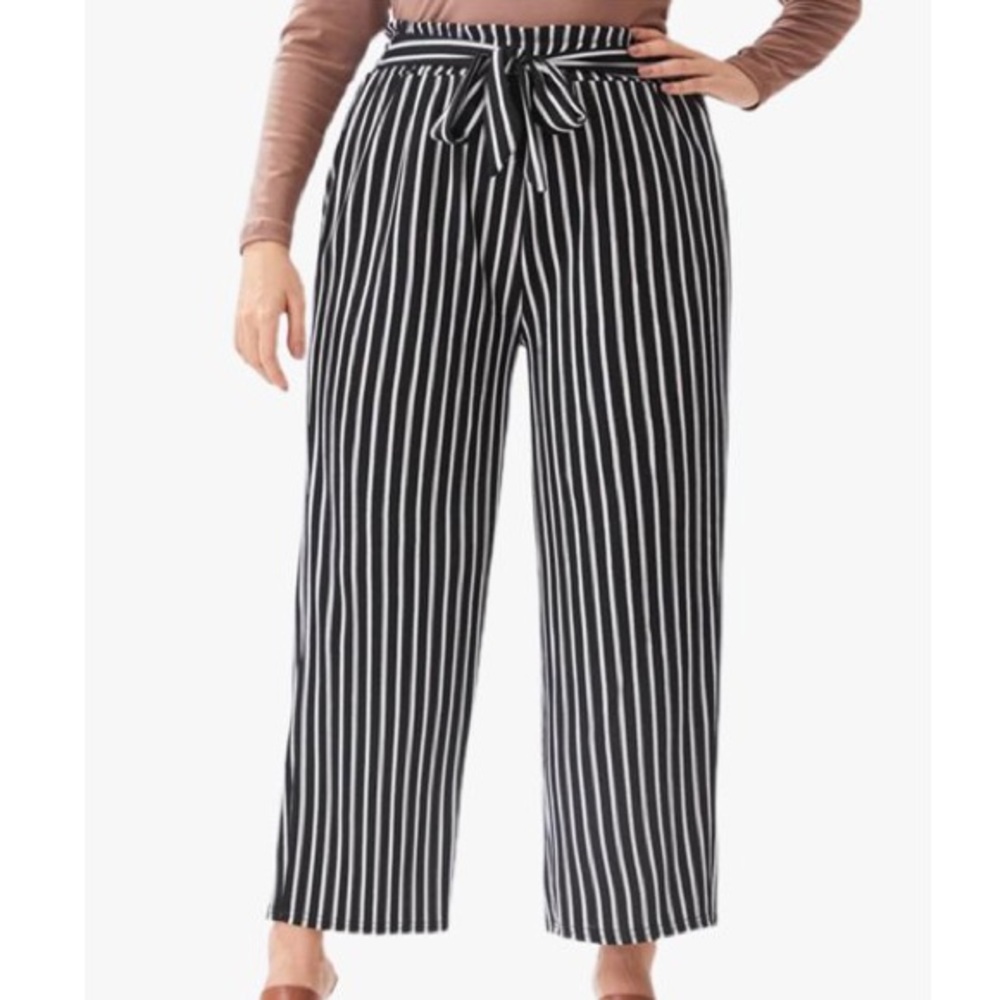 Urban Romantics Palazzo Pants Black and White Stripes Elastic Waist Size Small.